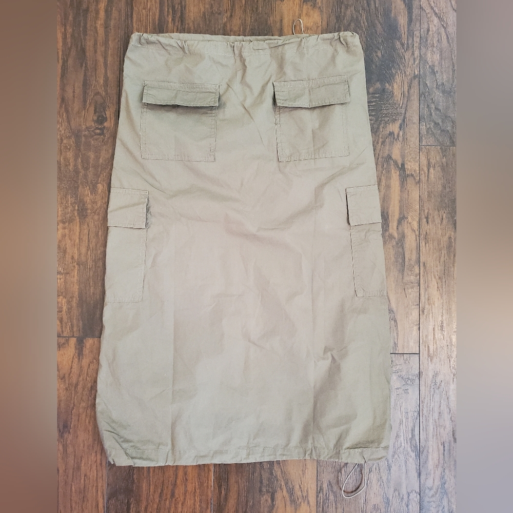 Hunter & Brown NWT Parachute Cargo Midi Skirt Adjustable Green Khaki Size S - Picture 5 of 10